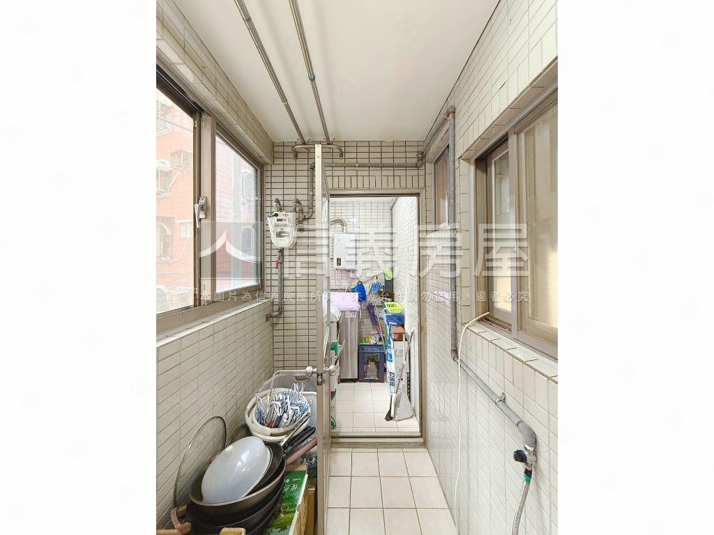 水築館屋況美四房房屋室內格局與周邊環境