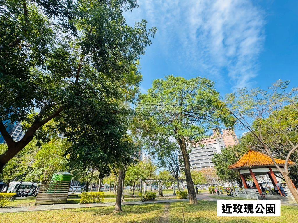 新月天地學校河景三房車位房屋室內格局與周邊環境