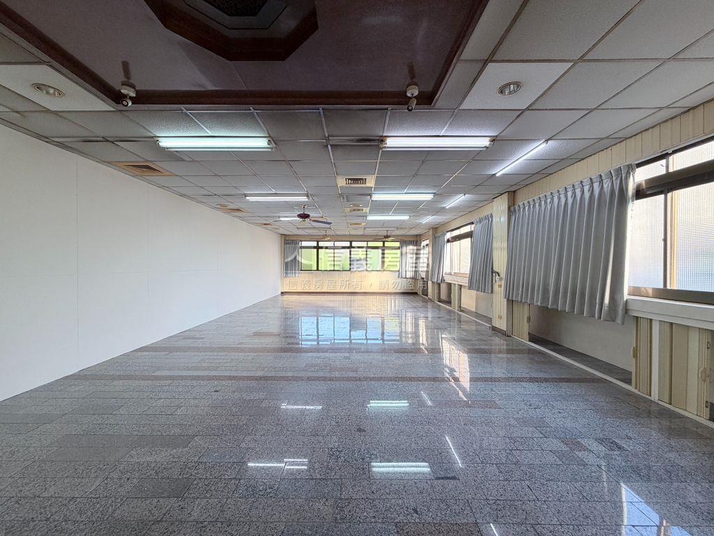 鎮北首席｜文龍東路旁企總房屋室內格局與周邊環境