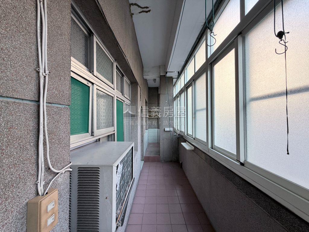 鎮北首席｜文龍東路旁企總房屋室內格局與周邊環境