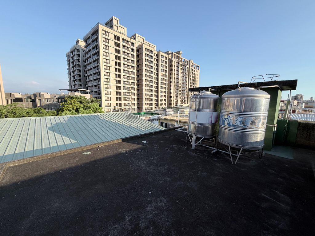 鎮北首席｜文龍東路旁企總房屋室內格局與周邊環境