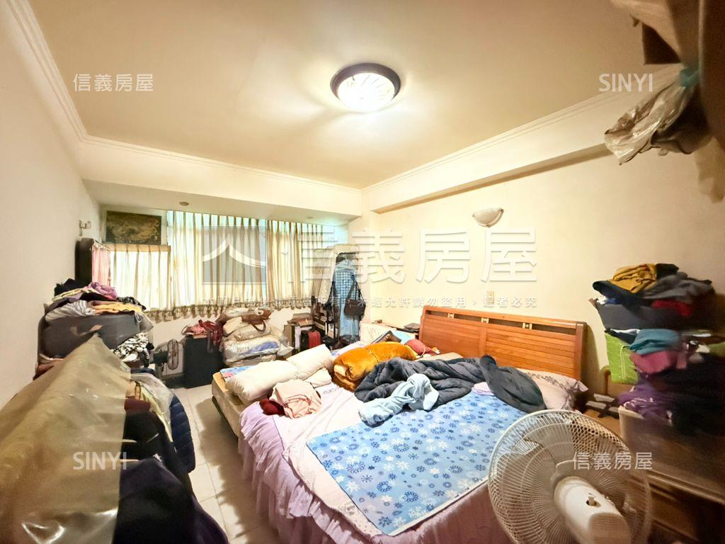 中山站商用公寓單價５字頭房屋室內格局與周邊環境