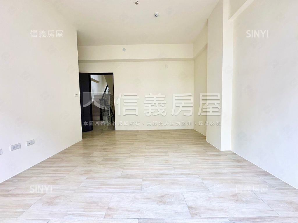 仁德全新大車庫別墅房屋室內格局與周邊環境