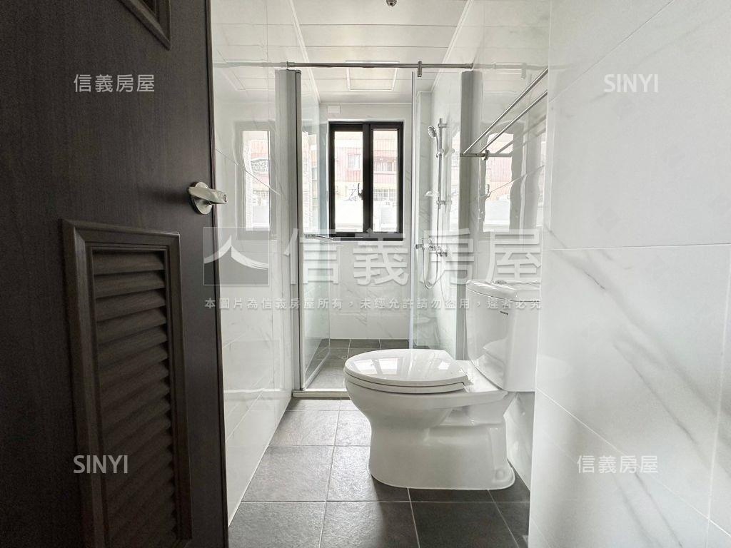仁德全新大車庫別墅房屋室內格局與周邊環境