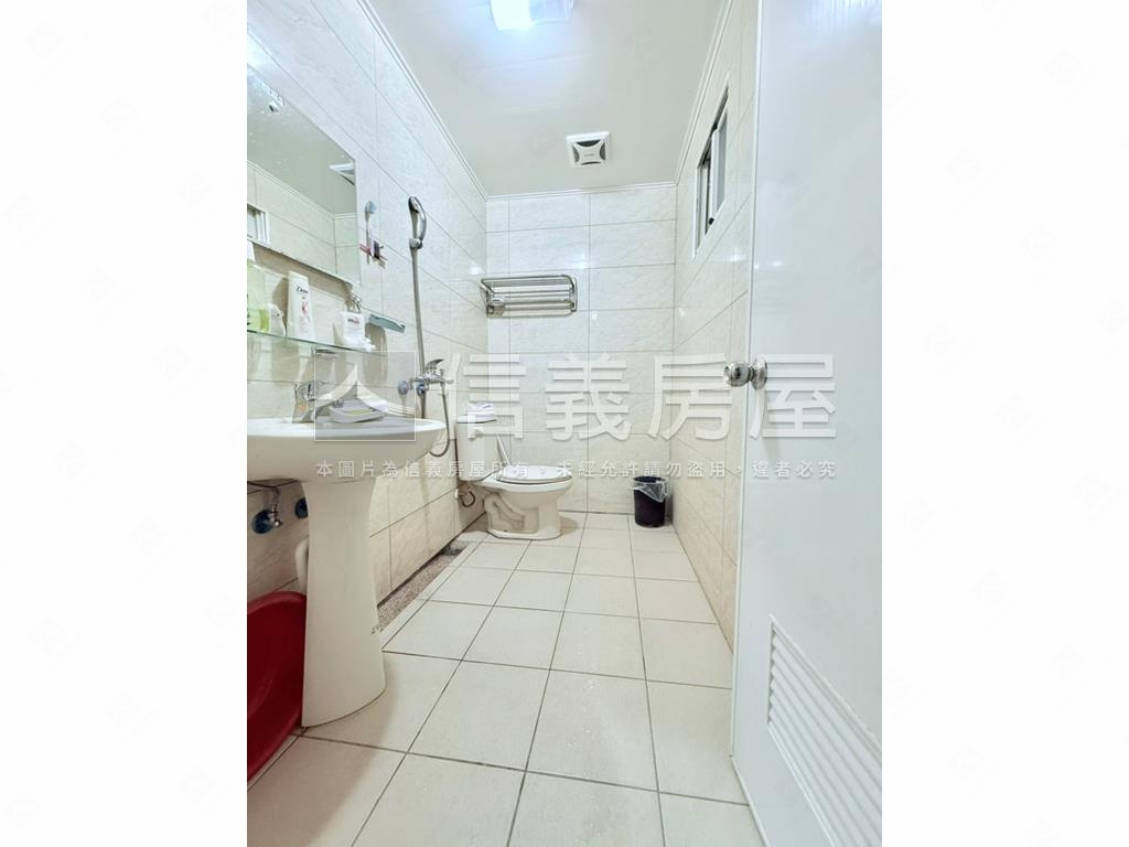 店長推薦整棟拉皮質感透天房屋室內格局與周邊環境