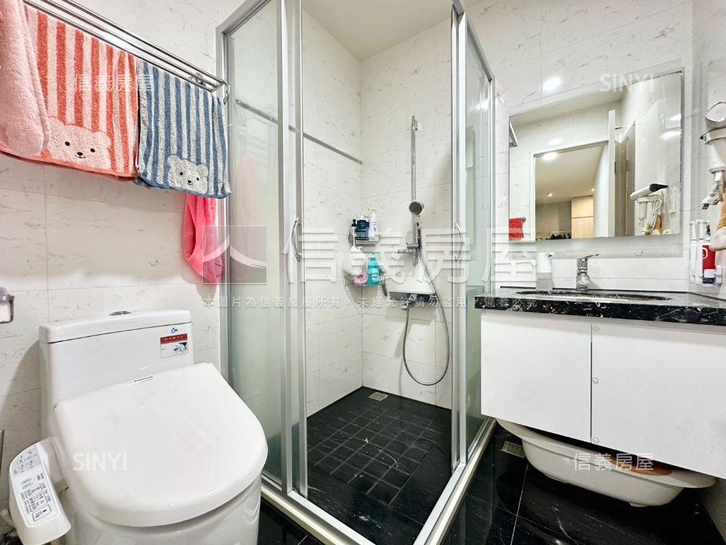 捷運捷仕堡採光兩房車位房屋室內格局與周邊環境