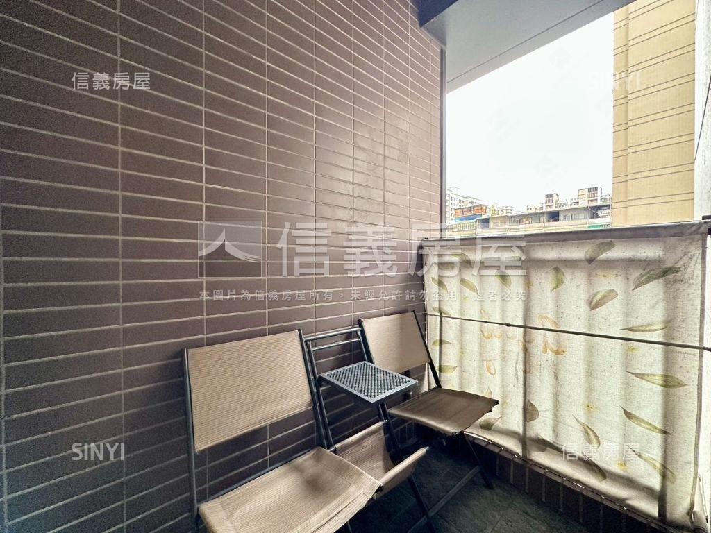 捷運捷仕堡採光兩房車位房屋室內格局與周邊環境