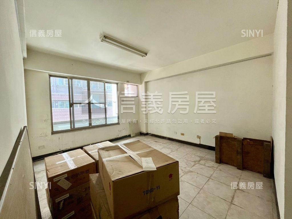 永康熱鬧約８米大店面房屋室內格局與周邊環境
