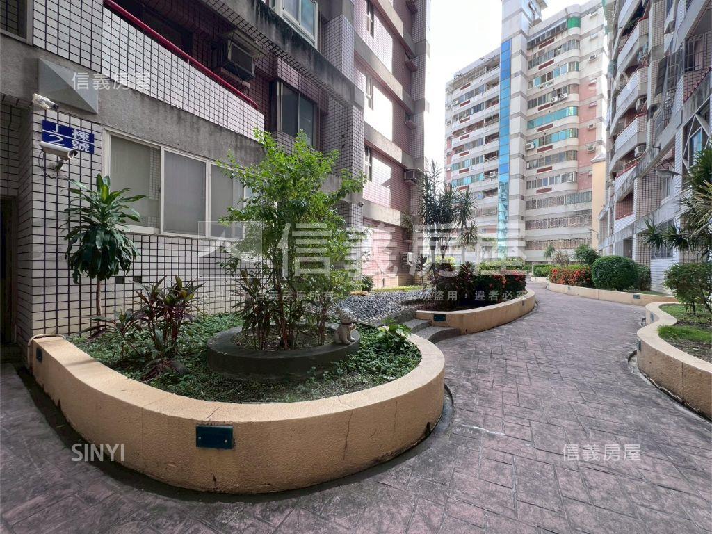近南興國小大坪數三房車位房屋室內格局與周邊環境
