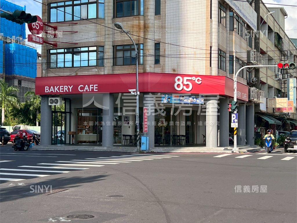 近南興國小大坪數三房車位房屋室內格局與周邊環境
