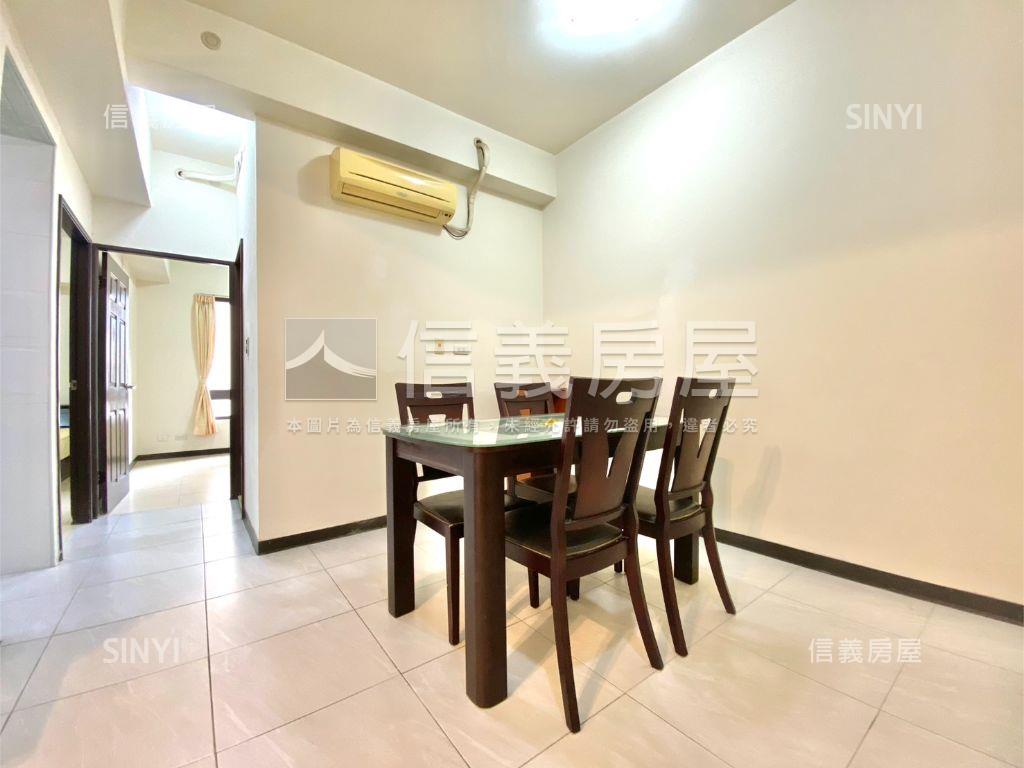 新貴特區高樓兩房平面車位房屋室內格局與周邊環境