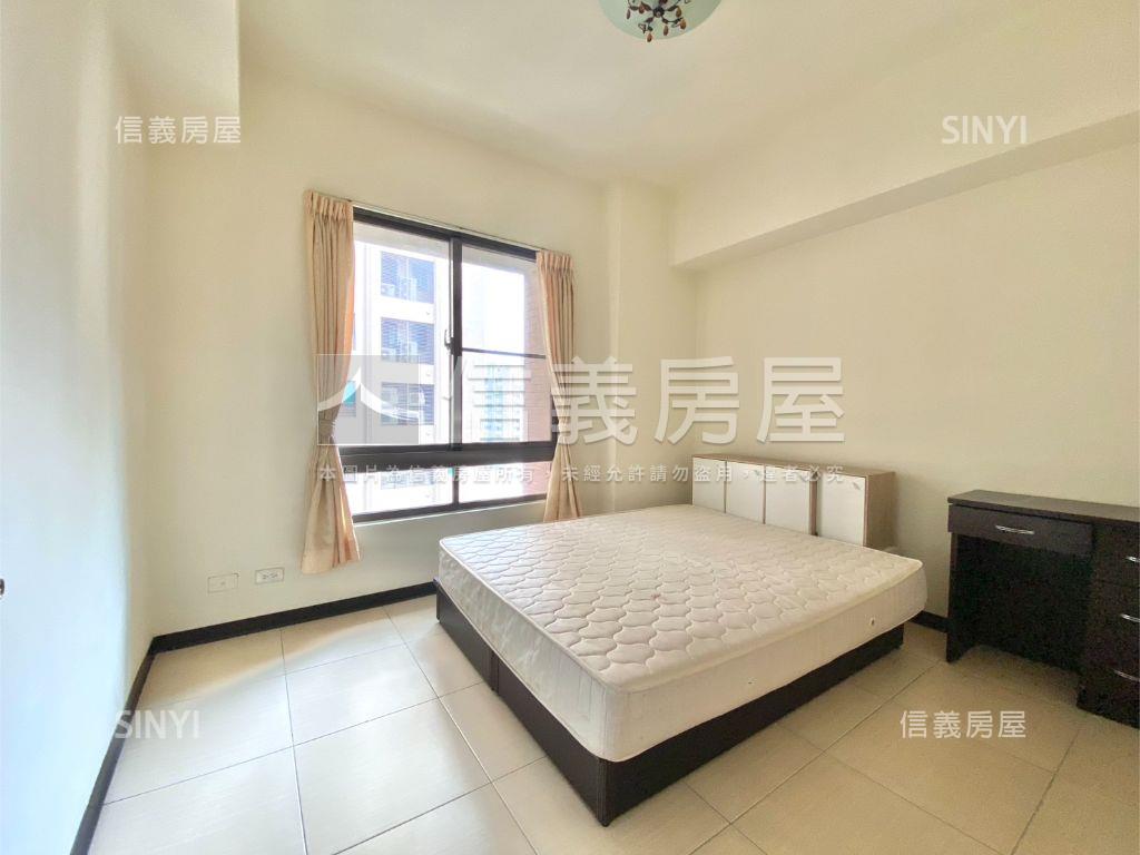 新貴特區高樓兩房平面車位房屋室內格局與周邊環境