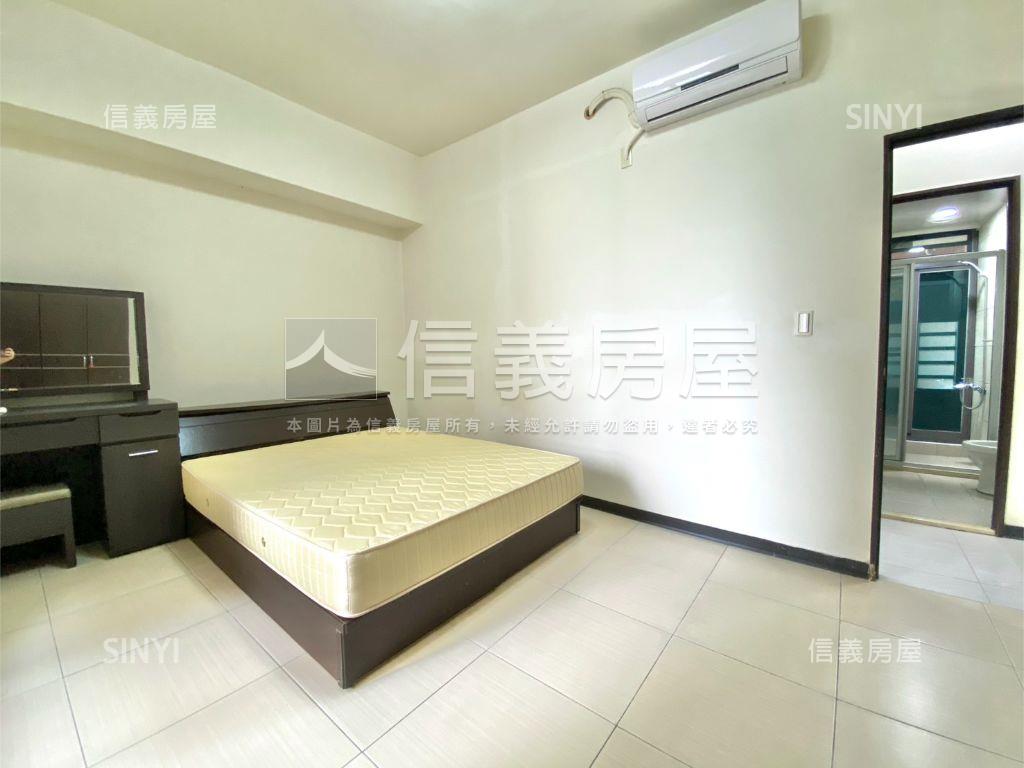 新貴特區高樓兩房平面車位房屋室內格局與周邊環境