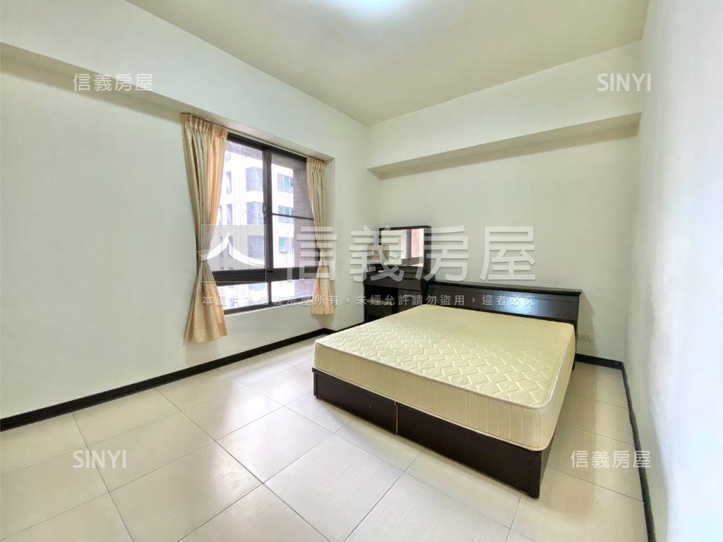 新貴特區高樓兩房平面車位房屋室內格局與周邊環境