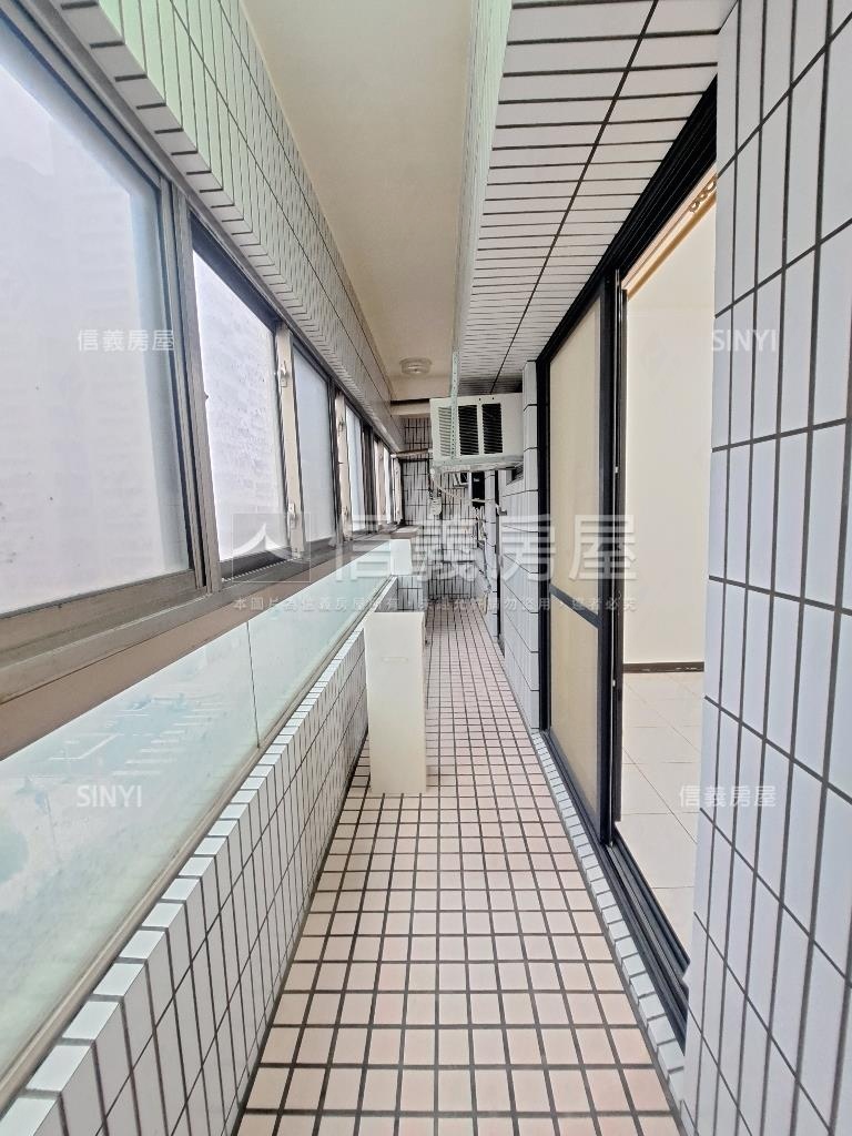 國泰建設兩房車位稀有釋出房屋室內格局與周邊環境