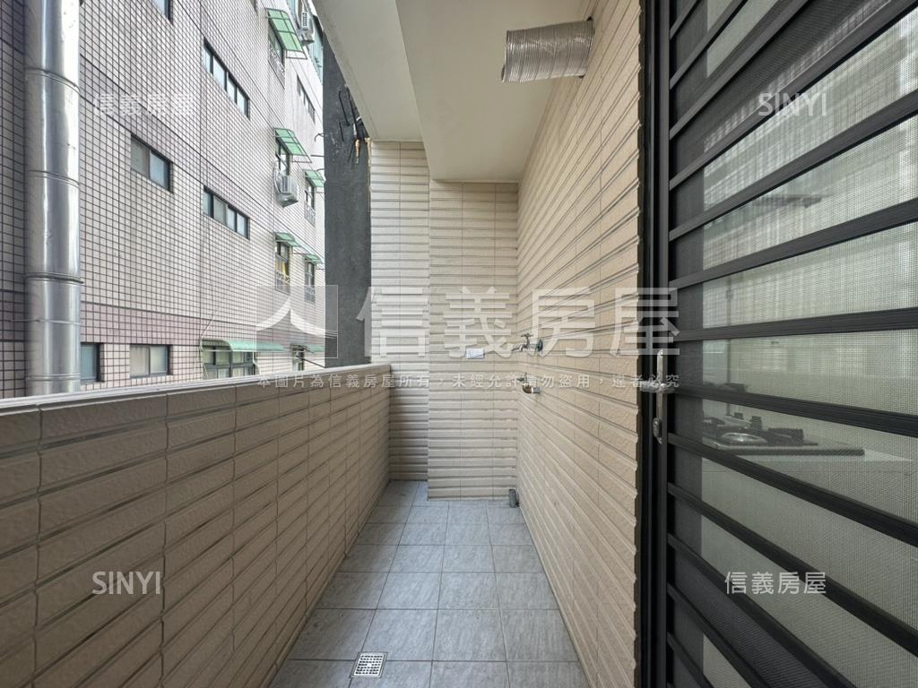 近台中車站大空間美屋房屋室內格局與周邊環境