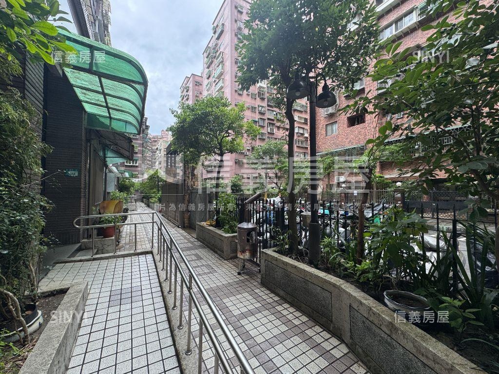 【主推】全民住易三房車位房屋室內格局與周邊環境