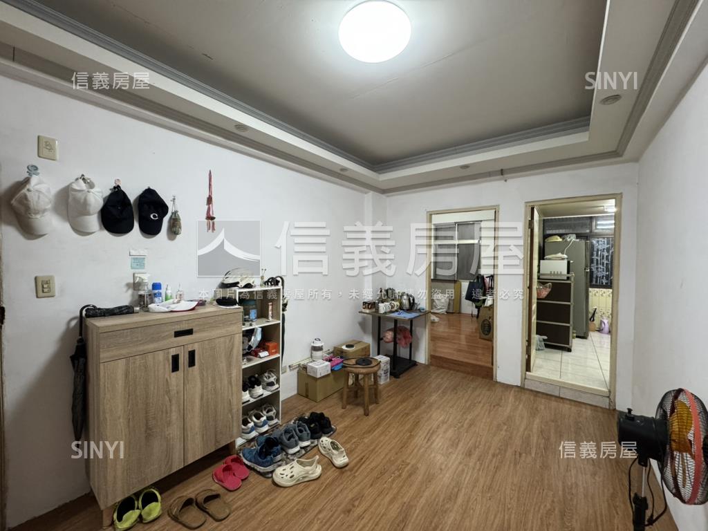 自強二樓免整理美寓房屋室內格局與周邊環境