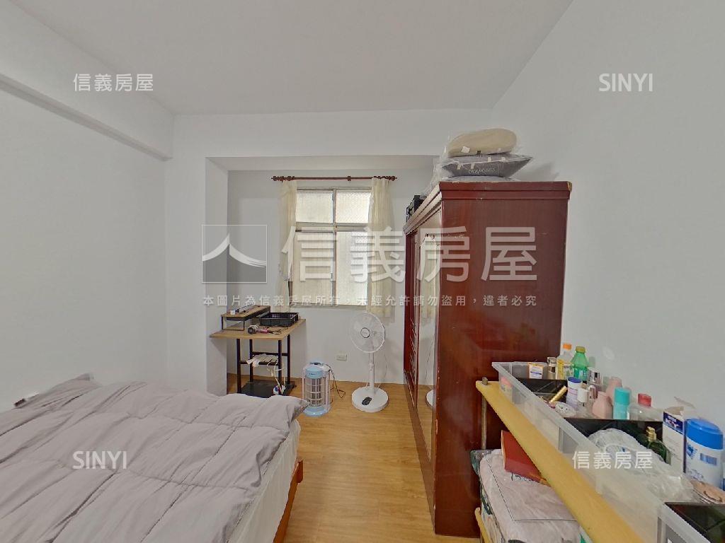 自強二樓屋況佳美寓房屋室內格局與周邊環境