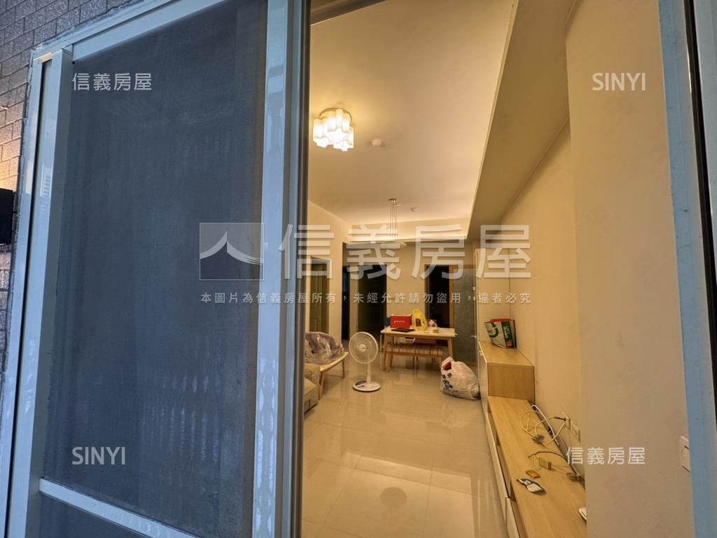 桃園新城稀有１樓３房車位房屋室內格局與周邊環境