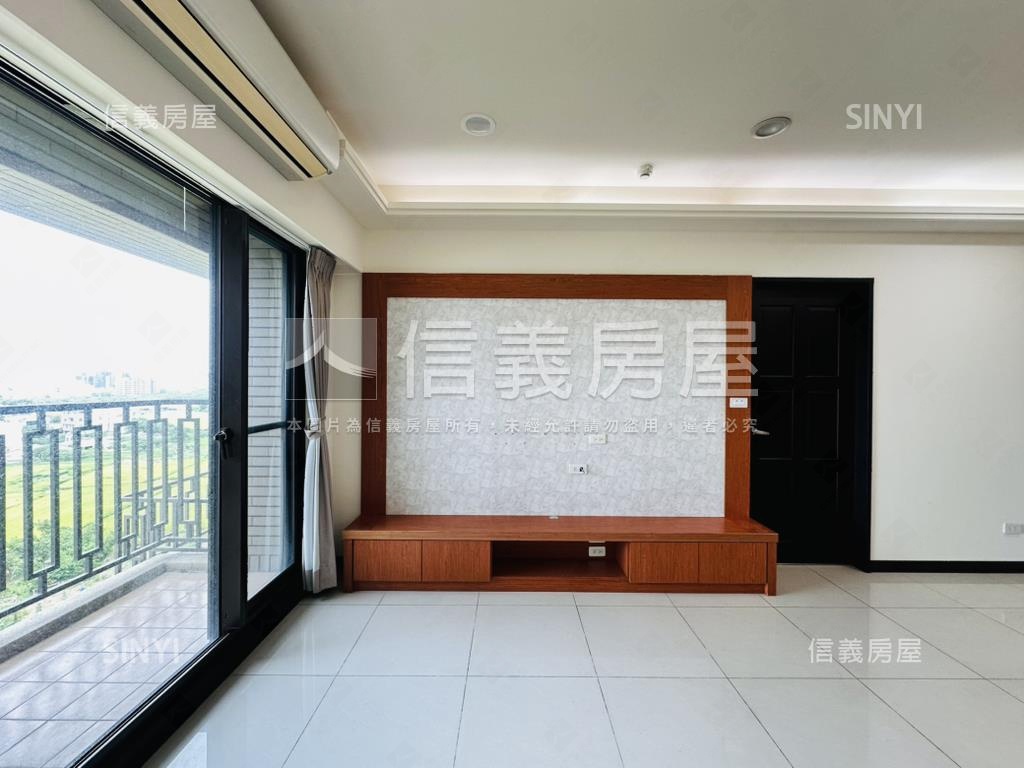 閱讀。萊茵房屋室內格局與周邊環境