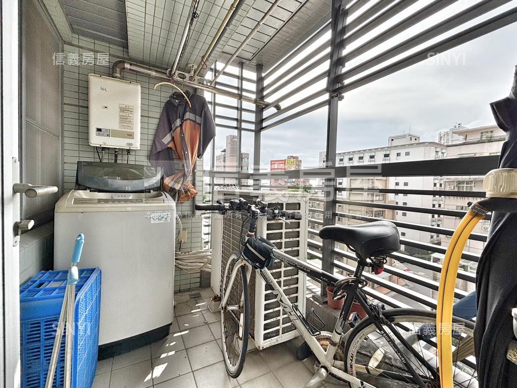 海揚稀有兩房面中庭房屋室內格局與周邊環境
