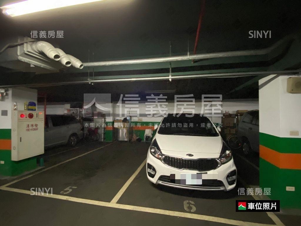 內湖四期樓中樓雙車位房屋室內格局與周邊環境