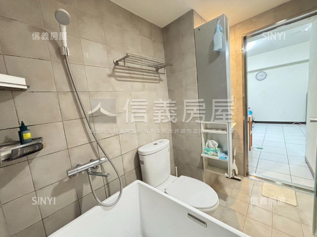 近內科稀有電梯兩房車位房屋室內格局與周邊環境