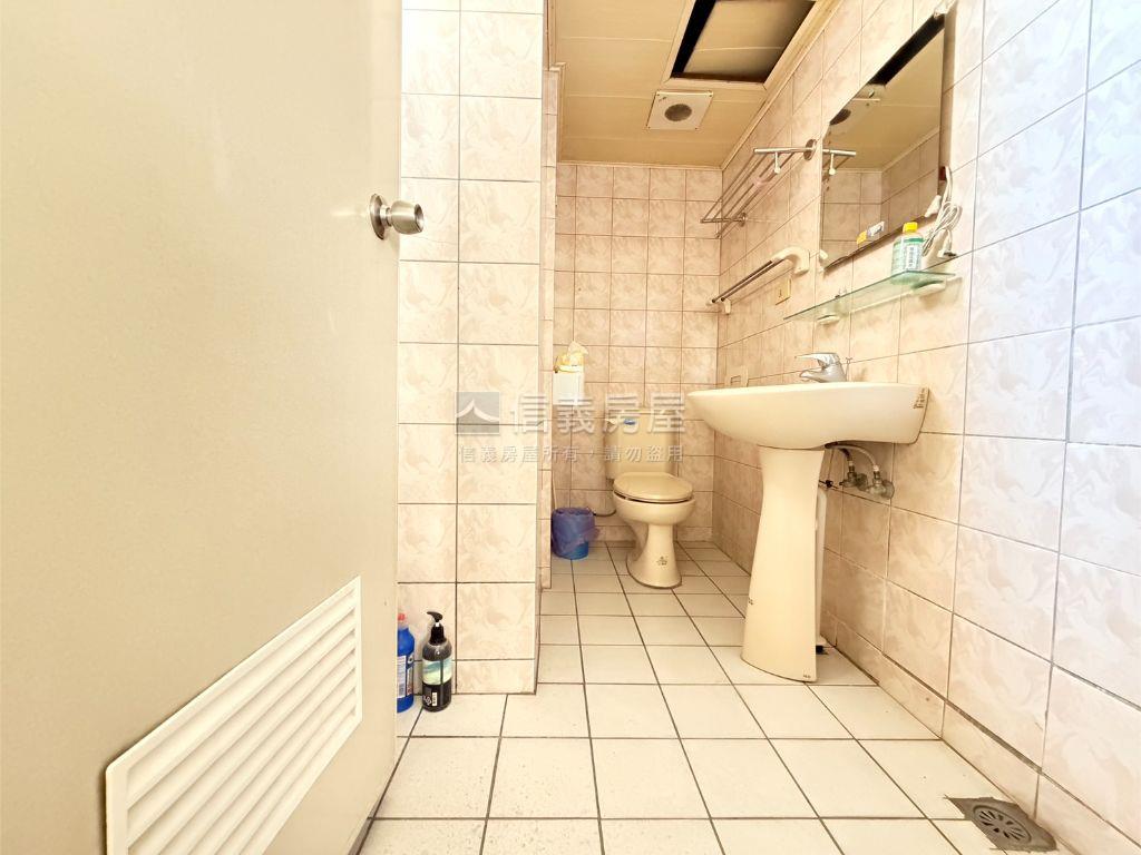 彰化市稀有４房低總價超推房屋室內格局與周邊環境