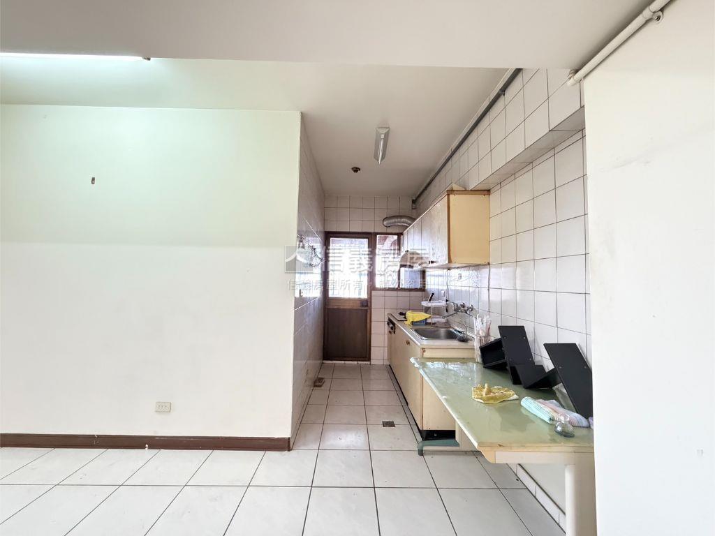 彰化市稀有４房低總價超推房屋室內格局與周邊環境