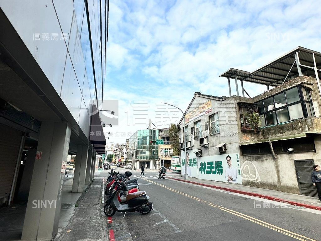 民生賓儷休旅車位房屋室內格局與周邊環境