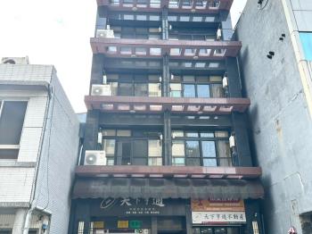 民生賓儷休旅車位