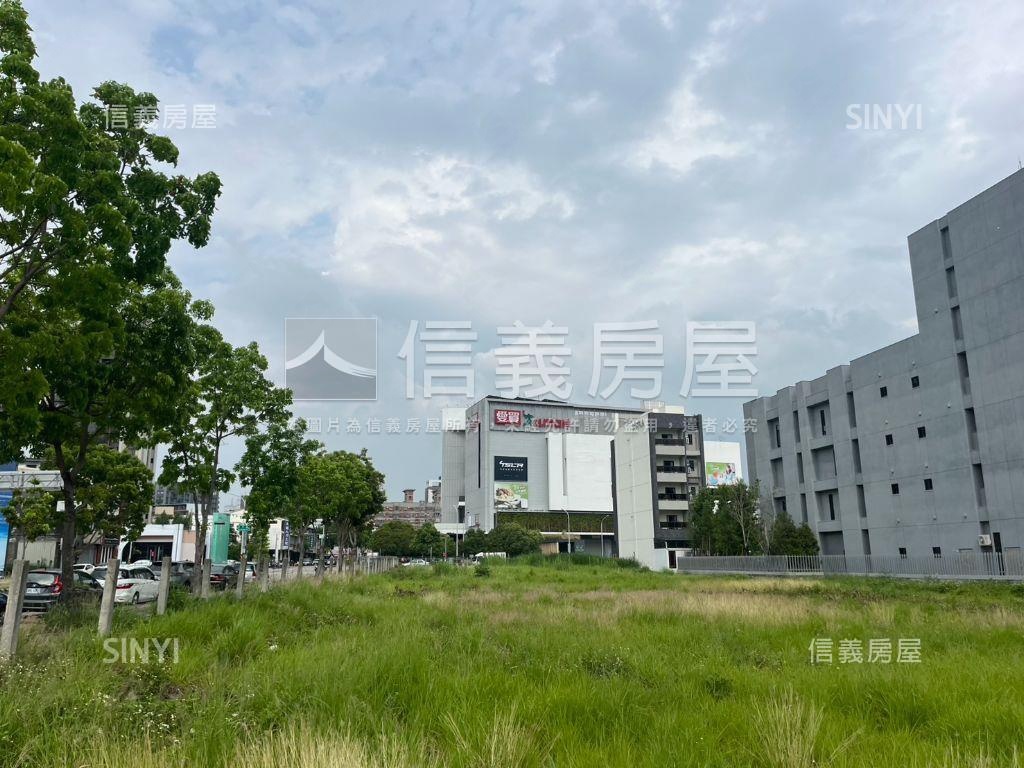 水湳雍悅一方Ｃ１棟１７樓房屋室內格局與周邊環境