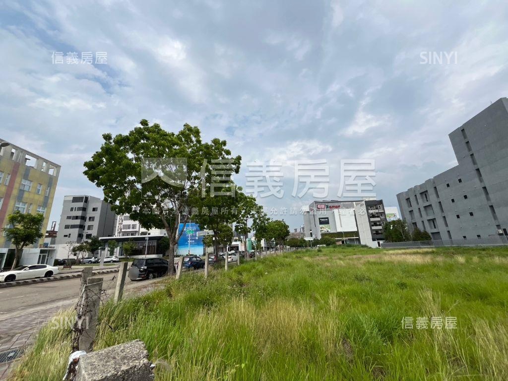 水湳雍悅一方Ｃ１棟１７樓房屋室內格局與周邊環境