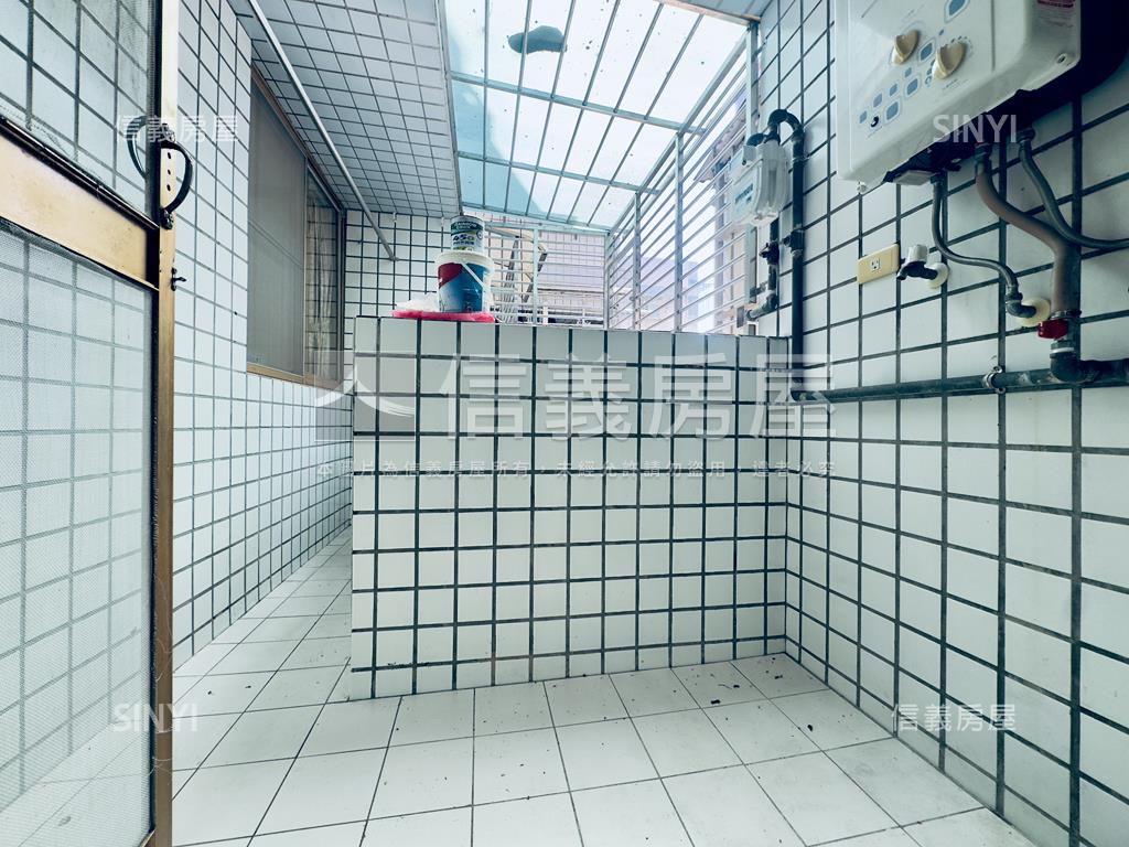 三民捷運民權巨星三房房屋室內格局與周邊環境