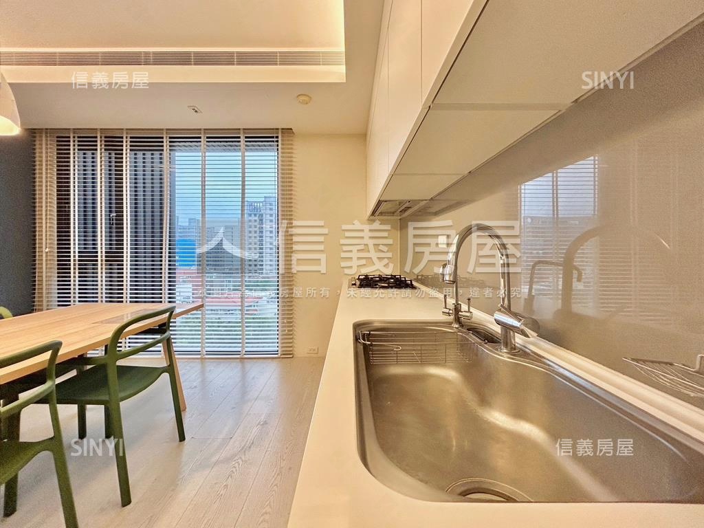 百萬精裝戶˙大硯俬見方房屋室內格局與周邊環境