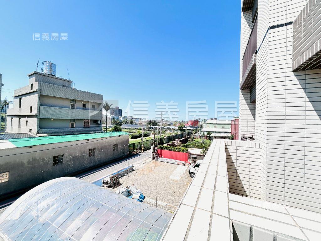 近青埔露臺兩房車位房屋室內格局與周邊環境