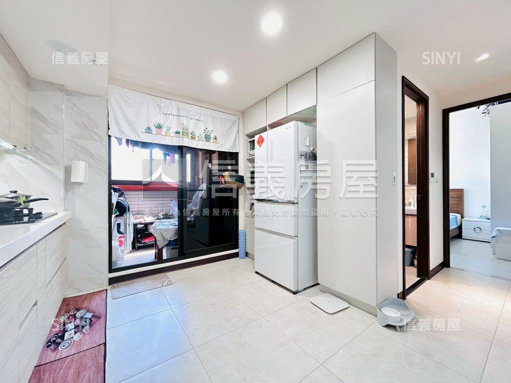 近青埔露臺兩房車位房屋室內格局與周邊環境