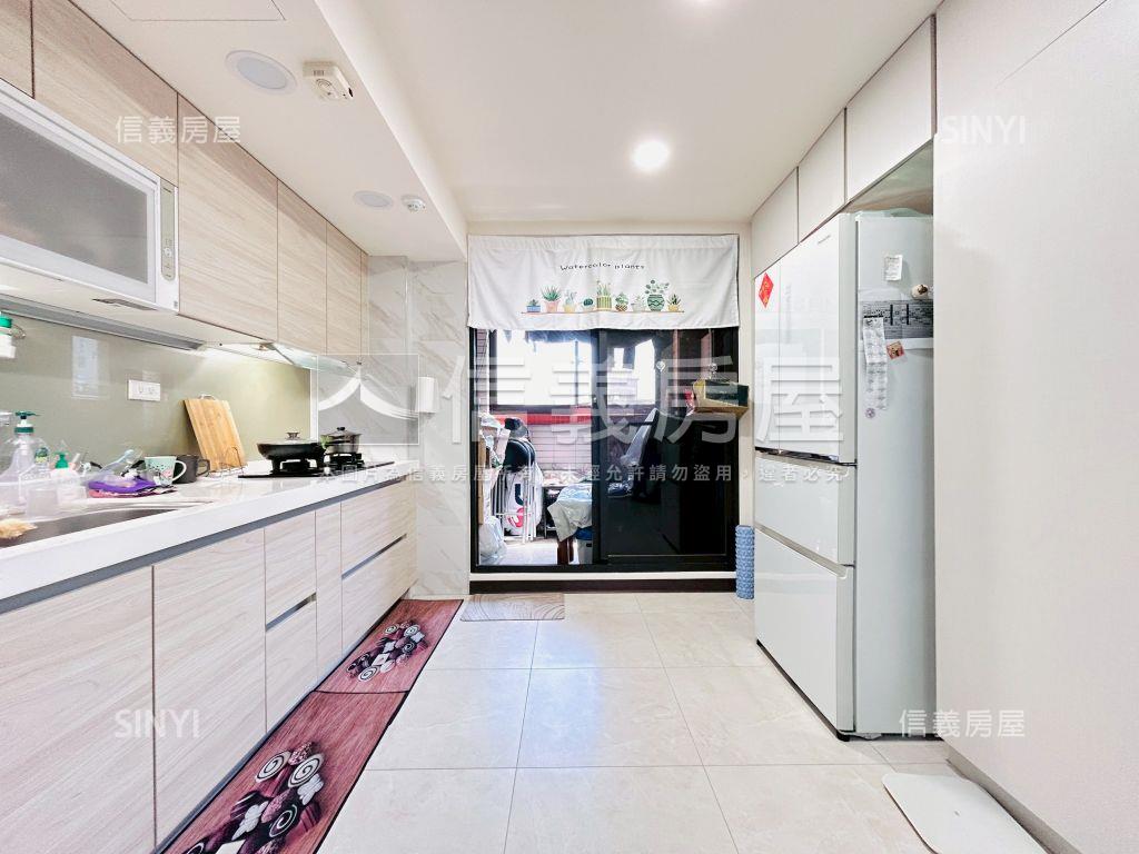 近青埔露臺兩房車位房屋室內格局與周邊環境