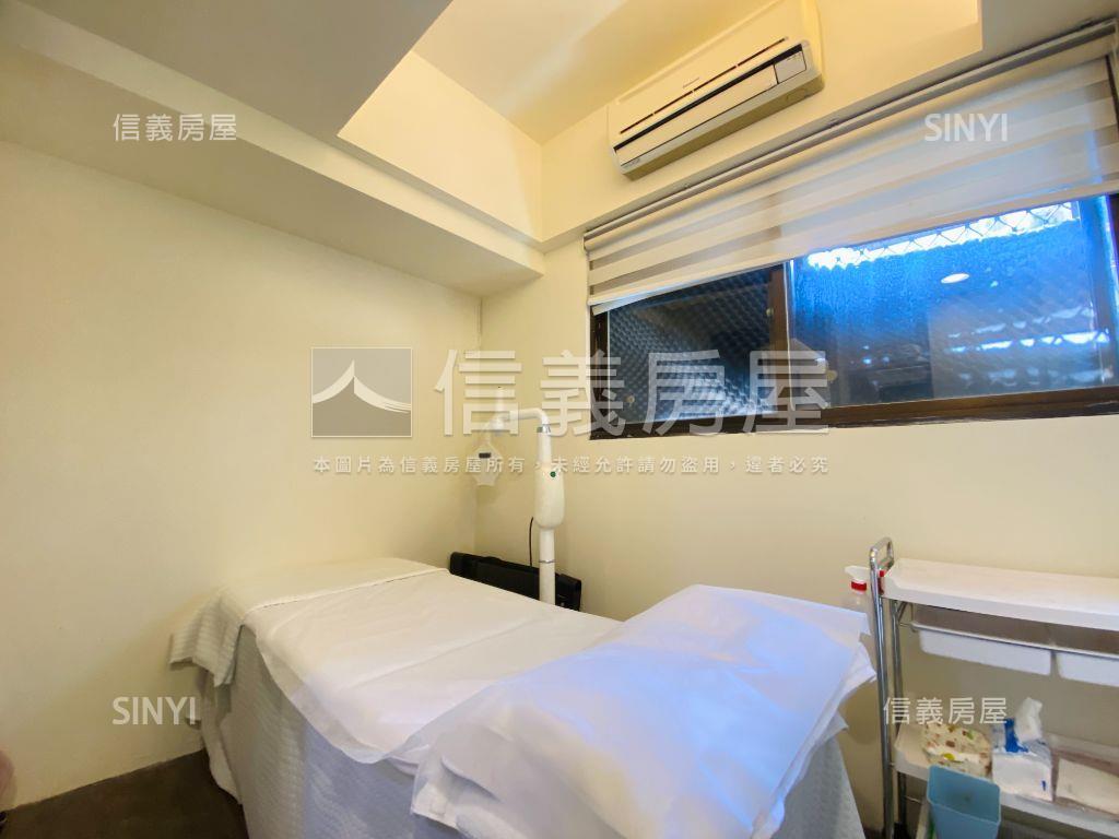 近北平商圈裝潢樓店附車位房屋室內格局與周邊環境