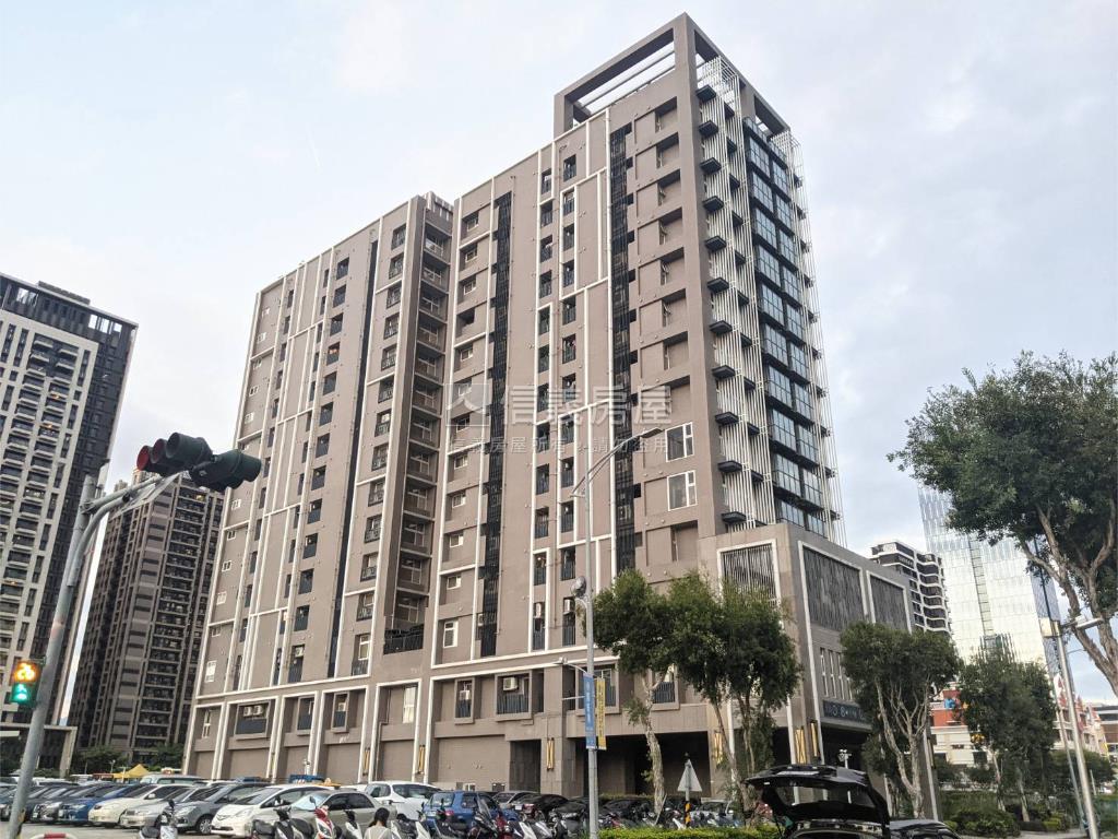 ★昌平國小邊間平面車位房屋室內格局與周邊環境