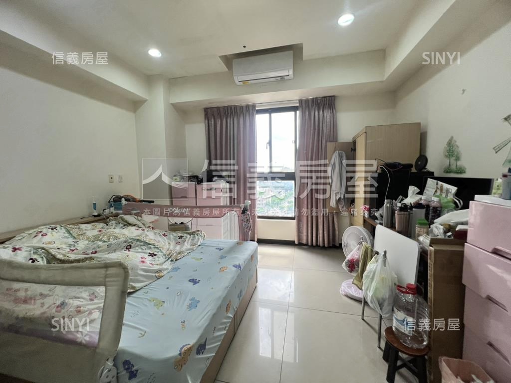 鉑金苑高樓層稀有釋出房屋室內格局與周邊環境