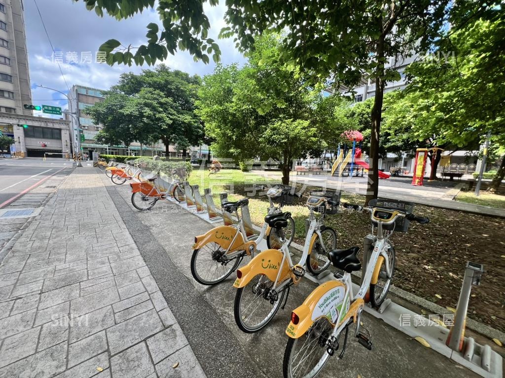 鉑金苑高樓層稀有釋出房屋室內格局與周邊環境