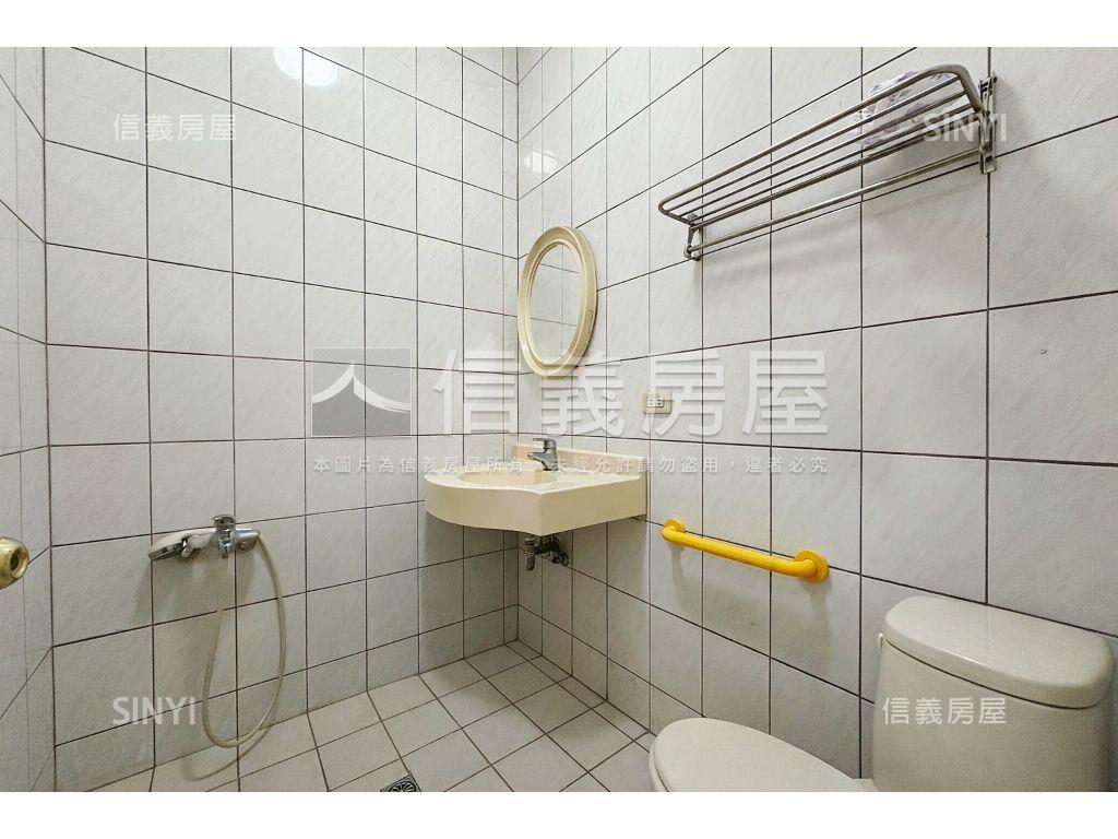 竹義街前後鄰路透住店房屋室內格局與周邊環境