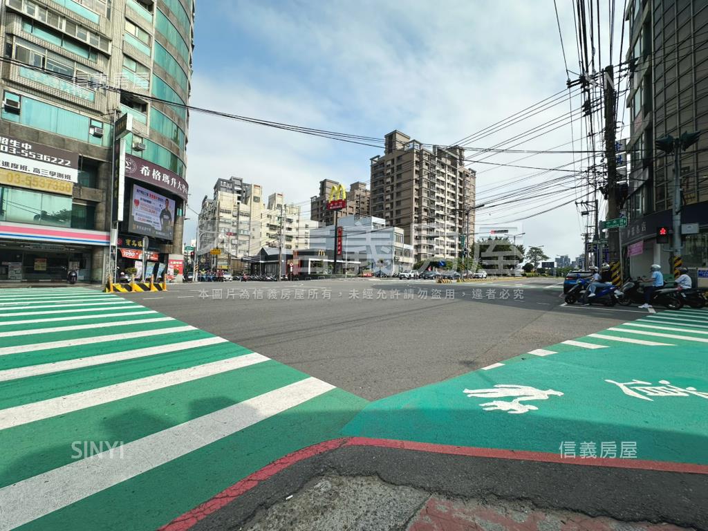 竹義街前後鄰路透住店房屋室內格局與周邊環境