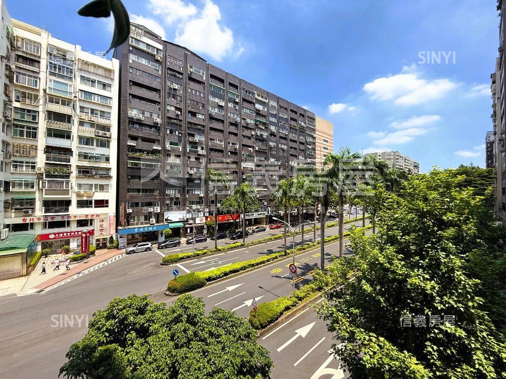 百樂邊間３房頂規設計宅房屋室內格局與周邊環境