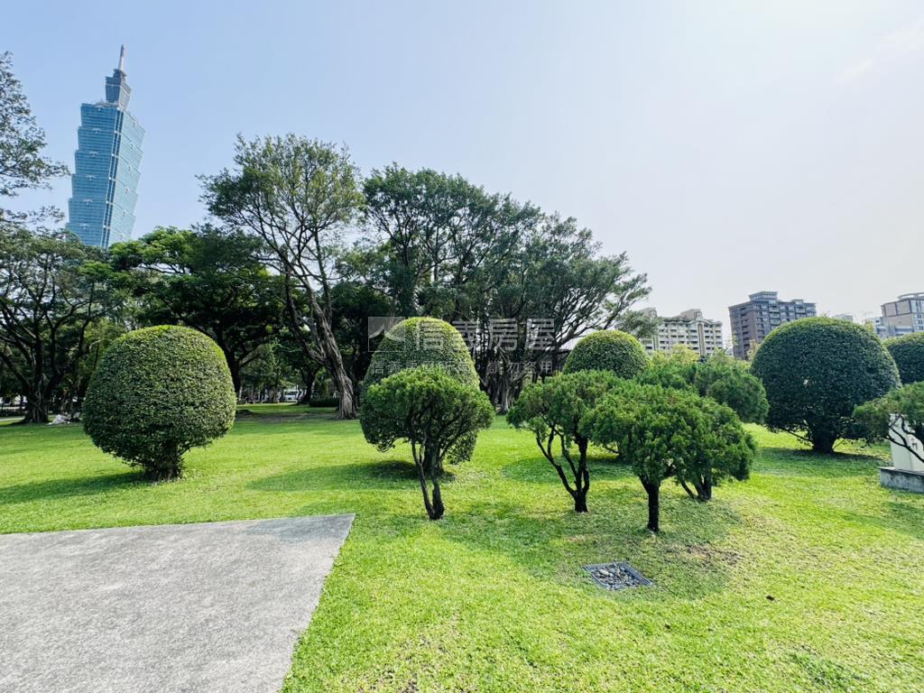 預售仁愛玉璽次高樓Ａ戶房屋室內格局與周邊環境