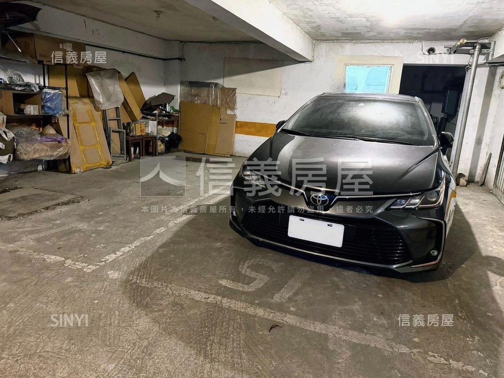 大直弘爺超值四房有車位房屋室內格局與周邊環境