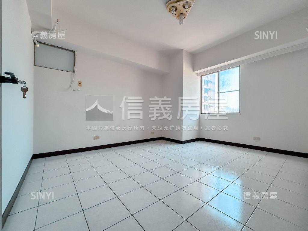 觀風雲起景觀四房平車房屋室內格局與周邊環境