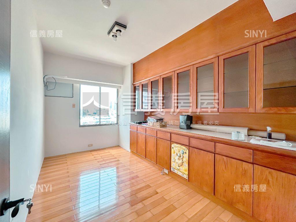 觀風雲起景觀四房平車房屋室內格局與周邊環境